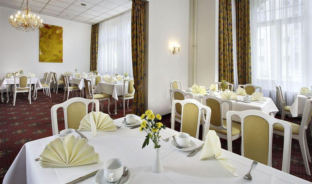 Grand City Hotel Berlin Zentrum Restoran fotoğraf